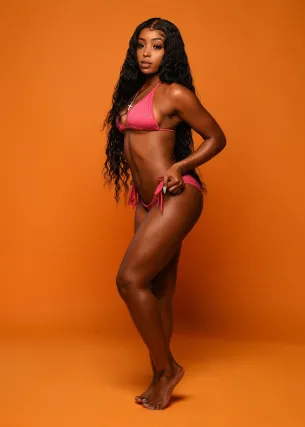 Naomi - Фото 1